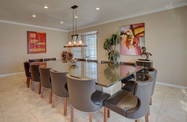 Luxury Vacation Villa w/ Mountain Views - 204218