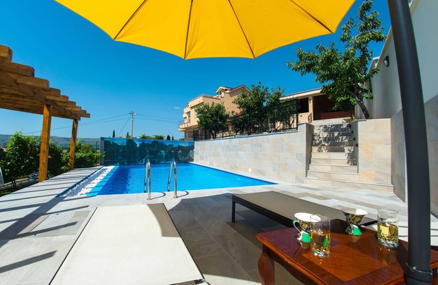 Luxury villa Imperial - with the vineyard views