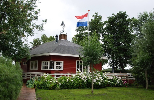 Luxury villa on an island in National Park Alde Feanen, Eernewoude, Friesland
