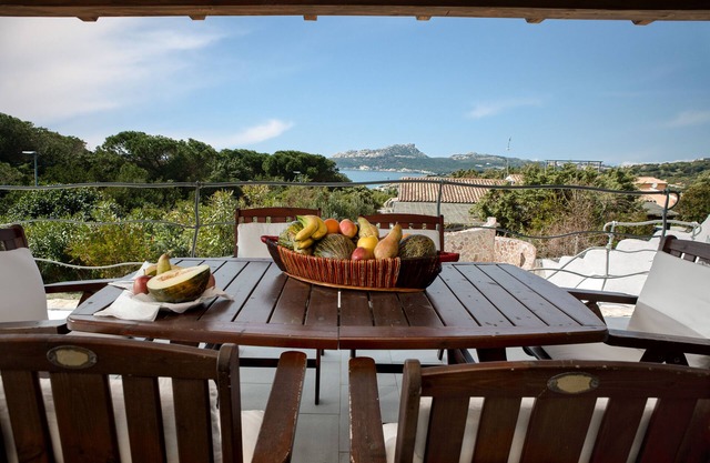 LUXURY VILLA WITH JACUZZI AND VERANDA SEA VIEW