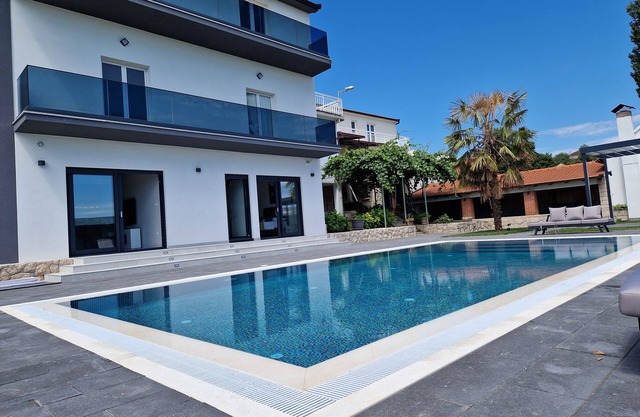 Luxury villa with private swimming pool