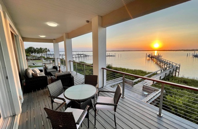 Luxury Waterfront Vacation Rental - Pool, Hot Tub, Pier.