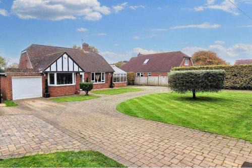 Lympne - 7 mins Channel Tunnel