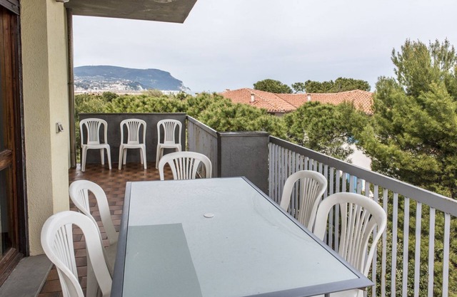 M036 - Marcelli, four-room apartment 30 meters from the sea