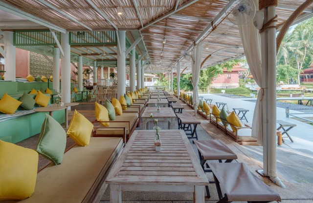 Ma Doo Bua Phuket (มาดูบัวภูเก็ต)