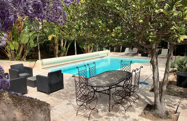 Magnificent Villa with swimming pool, garden and terraces