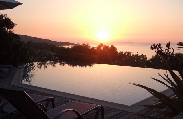 Magnifiques Couchers de Soleil sur le Golfe D'ajaccio