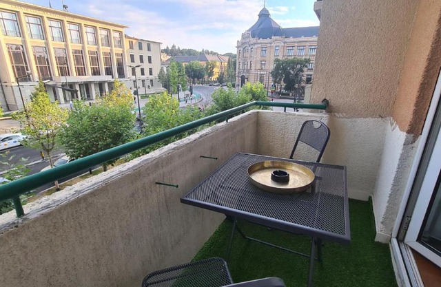 Main square 5 star luxury apartment with view