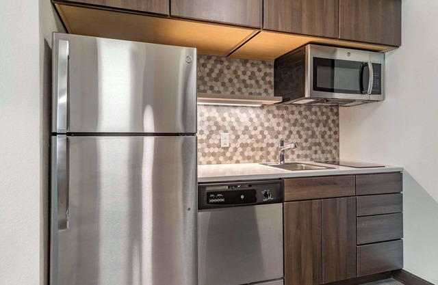 MainStay Suites Milwaukee/Franklin