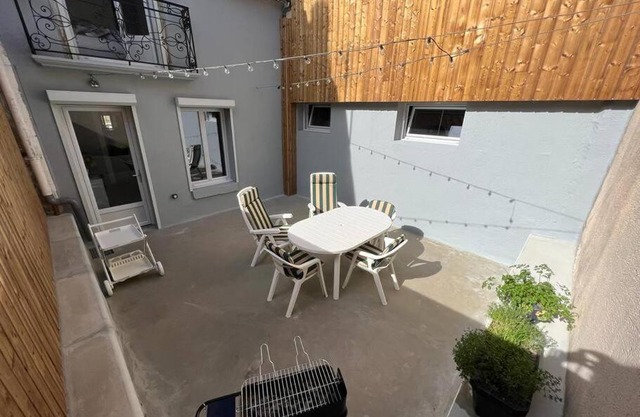 Maison avec cour privative