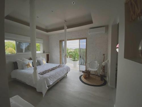 Maison charmante au Moule avec jacuzzi