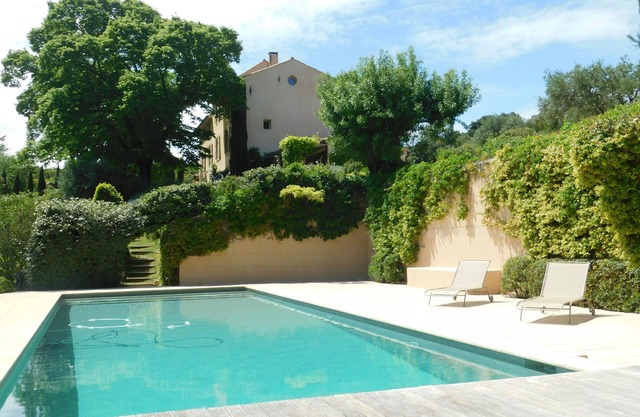 Maison de Maître sur 1 Hectare et Demi au Pied des Dentelles de Montmirail