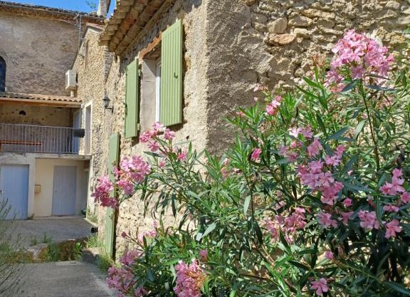 Maison de village en pierre