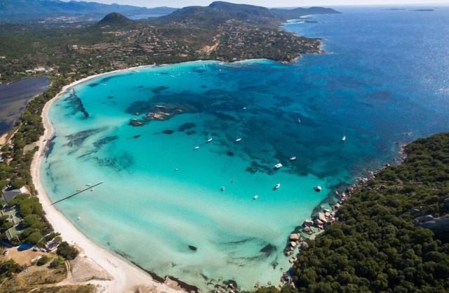 maison mitoyenne, 190m² vue mer by Interhome