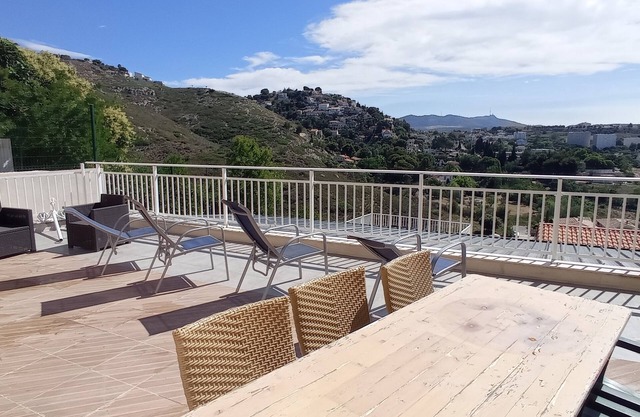Maison vue Panoramique Avec Terrasse Proche des Plages et Commerces