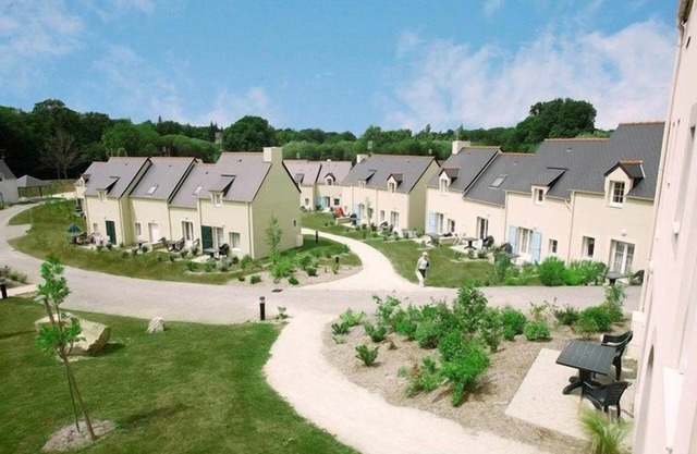 Maisonnette Charmante + Terrasse | Piscine + Sauna