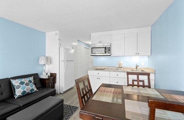 Makaha Surfside Condos in Waianae