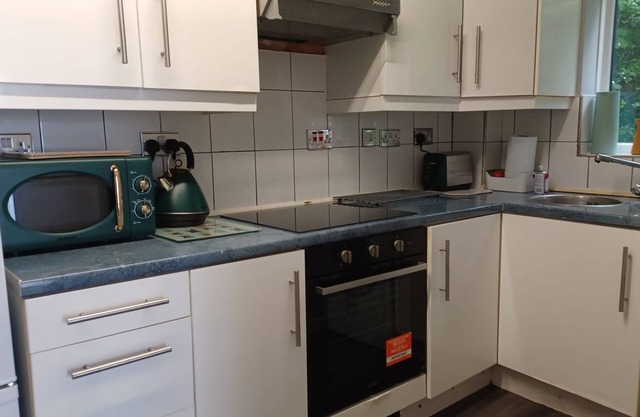 MALTING-GREEN DOOR-One Bedroom Apartment