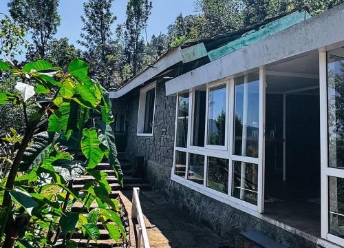 Manas Valley View bungalow by Xacro Xperiences