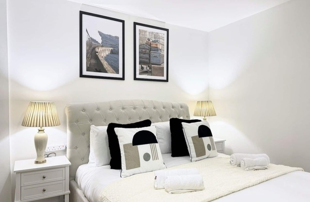 Manchester City Centre- 2 Bedroom Flat By Bevolve
