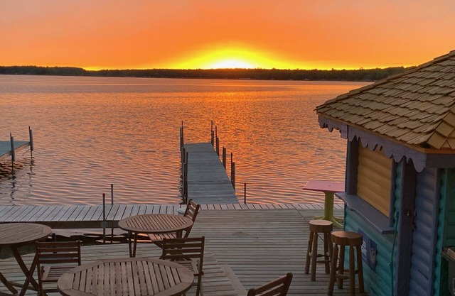 Manhattan Beach Lodge