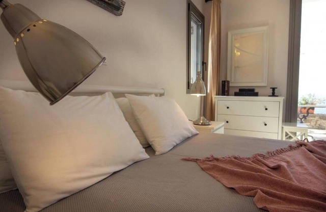 Mani One-Bedroom Apartment with Sea View and Terrace