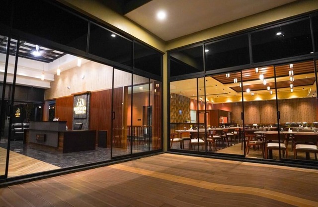 Manjoora Saddles Resorts & Spa