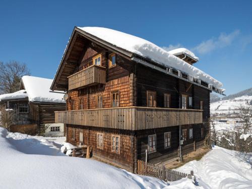 Mansion in Eben near Ski Salzburger Sportwelt