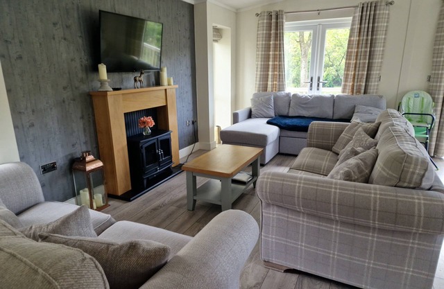 Maple 2 Bedroom Luxury Lodge in Mid Wales