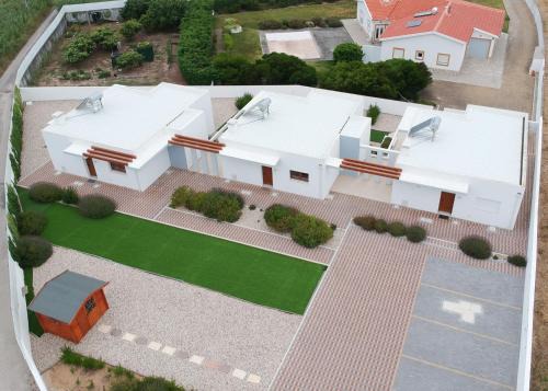 mar(y)ar alojamento local