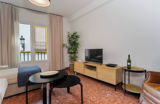 MARA ARENAL. AMPLIO APARTAMENTO EN EL CENTRO DE SEVILLA IDEAL PARA FAMILIAS
