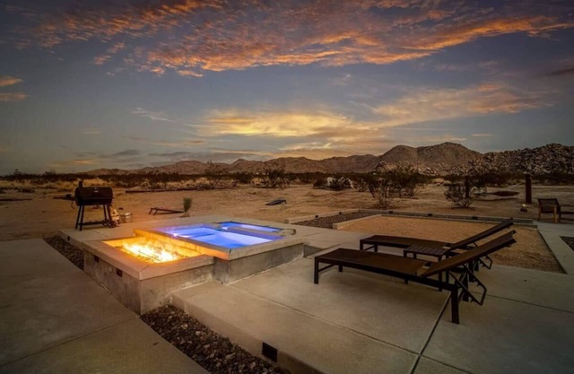 @ Marbella Lane - Moon Designer Home close to JTNP