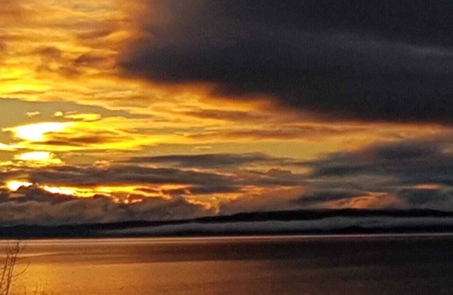 MARGOMAL - by the lake