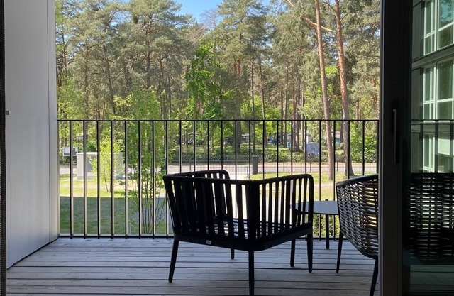 Marina apartment by the lake with pool, sauna and fitness