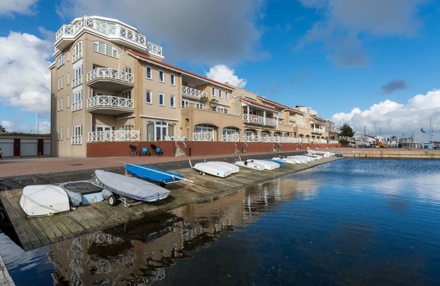 Marina Port Zélande luxurious vacation apartment for 6 people – anchored directly to the yacht harbour and Grevelingen