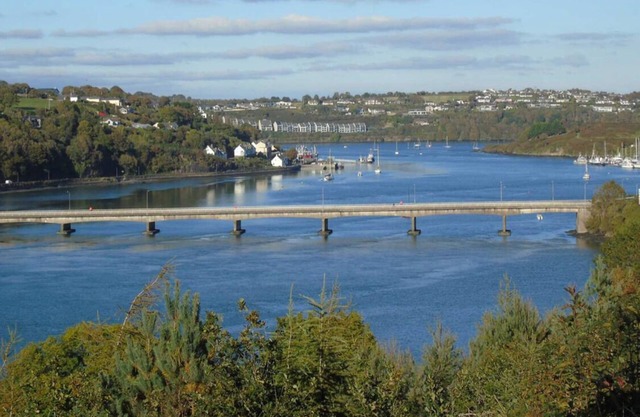 Marina views, Kinsale, sleeps 20, owned by Exquisite Holiday Homes