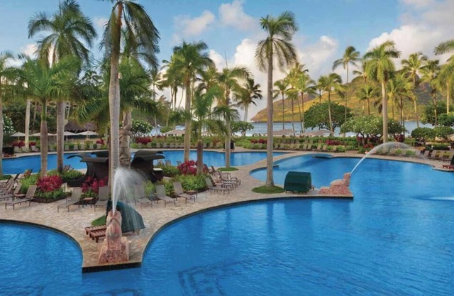 Marriott's Kaua‘i Beach Club | Parlor Suite