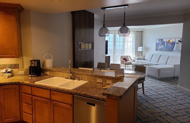 Marriott's Shadow Ridge Resort 2 Bedroom Villa - Sleeps 8