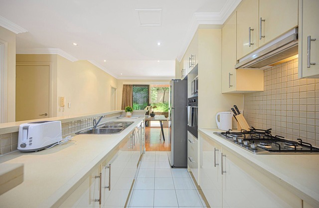 Marsfield New Modern Townhouse with Pool Garage