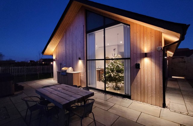 Marsh Marigold Cottage, Ashlin Farm Barns