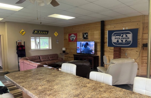 Marvelous 5-bedroom house in Bessemer on snowmobile/atv trail