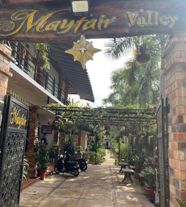 Mayfair Valley