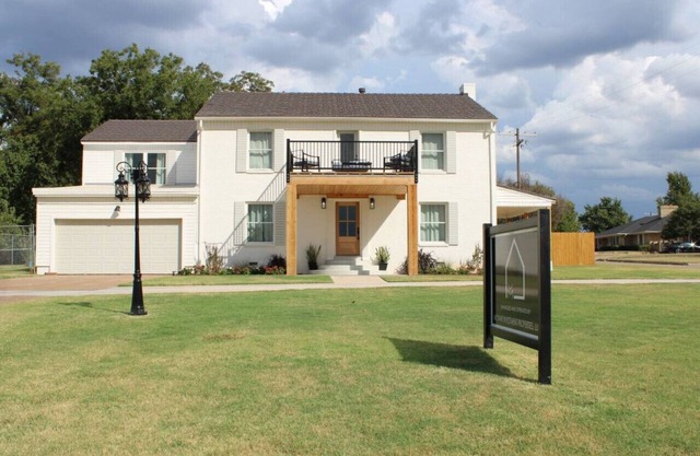 McNair Golf Front, Hot Tub, Poker Room, Ping Pong