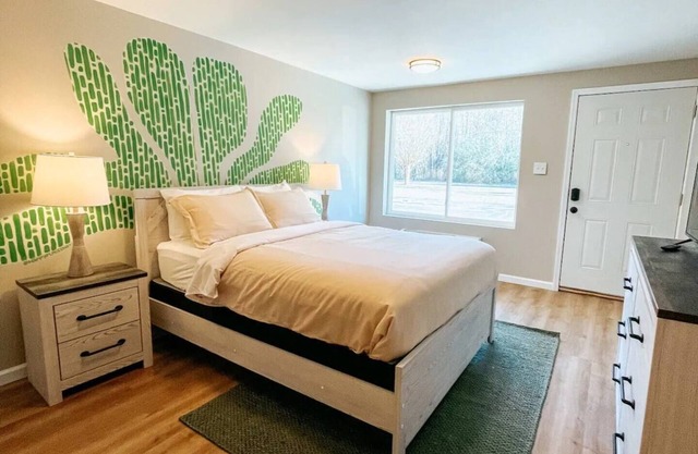 Meadow Room at The Trailblazer Unit 4