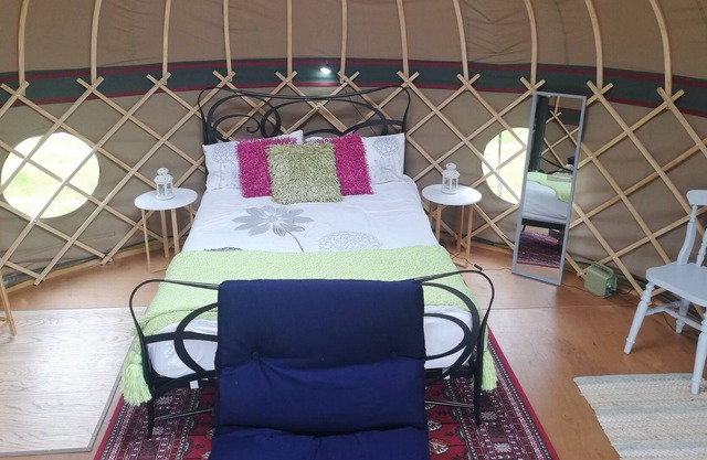 Meadow View Yurt near Looe & Coastal Path