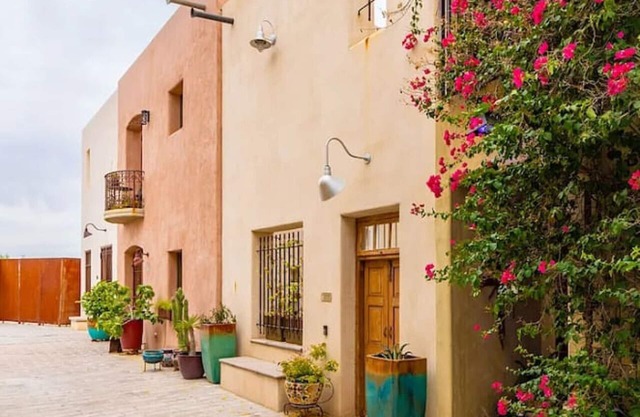 Mercado San Agustin/Patio/Garage/2 BR 2.5 BA