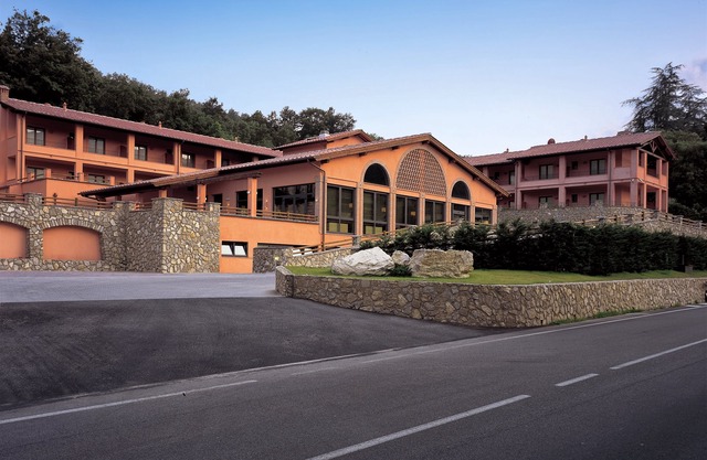 Meridiana Country Hotel