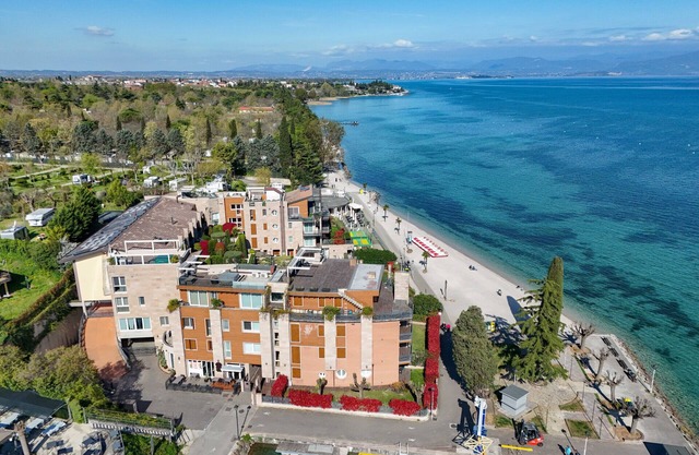 MGH Luxury -Residenza La Perla Peschiera Lakefront