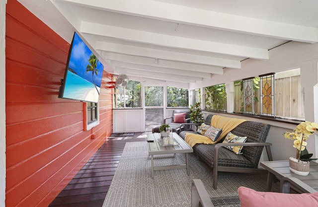 Miami Cottage by PMI