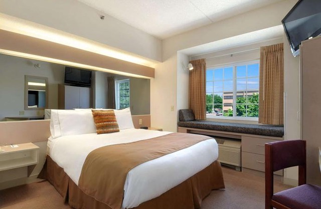 Microtel Inn & Suites by Wyndham Bloomington Minneapoli